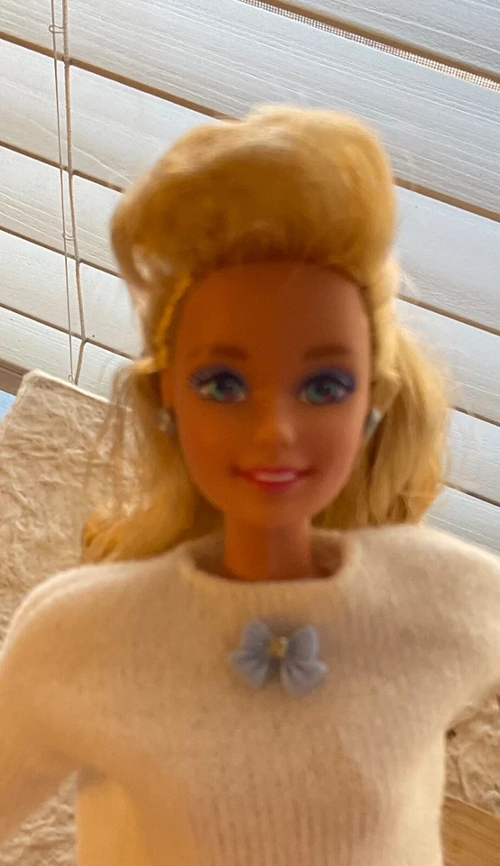 Broches magnéticos para bonecas da realeza da moda Vanessa Perrin, Adele, Agnes, Isha - Imagem 2 de 4