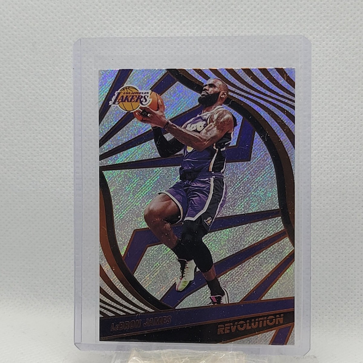 PANINI NBAカード REVOLUTION CHINESE NEW YEAR LeBRON JAMES #14 送料無料 中古 IT1 2023-24 Panini Revolution Chinese New Year LeBron James #88