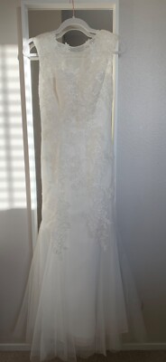 Beautiful Lace Design Wedding dress