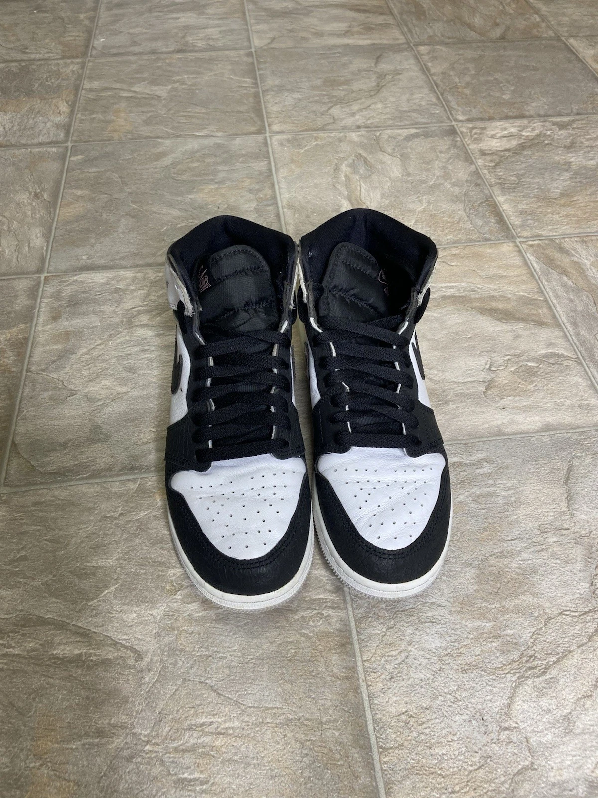 Scarpa Air Jordan 1 retrò corallo sbiancato GS taglia 6 anni bianca 575441 108 usata