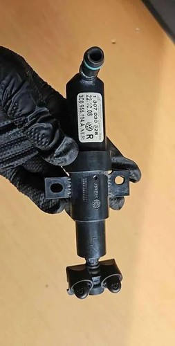 VW PASSAT Variant B6 3C5 Scheinwerferwaschanlage links 3C0955104A 34691263