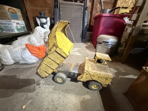 Vintage  Tonka Dump Truck