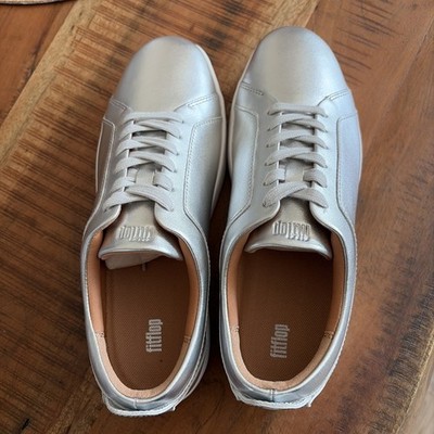 Fitflop Women's Rally Crystal-Trim Leather Sneakers Silber Gr 38