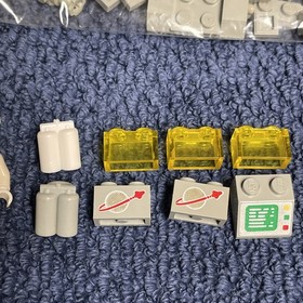 LEGO Classic Space 452/894 Mobile Ground Tracking Station 100% Complete