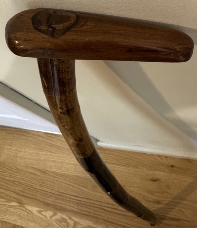 Bastón de madera dura vintage 34" tallado a mano hermosas maderas pulidas Foto 4 de 4