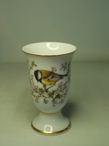 Your Choice of SONGBIRDS OF EUROPE Beaker / Cup Franklin Mint Porcelain P1 - Picture 11 of 26