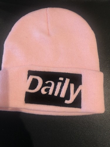 Daily Mail Pink Beanie NWT - Picture 6 of 7