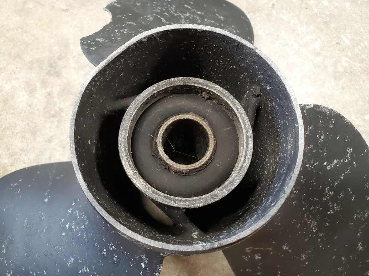 OMC Cobra OEM 15 X 17p Aluminum Propeller 391200 for sale online