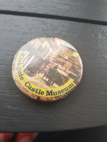 Kirkgate Castle Vintage Badge - Picture 3 of 3