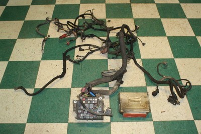 2004 Silverado 5.3L Engine Wiring Harness Hot Rod Computer ECU ECM Fuse