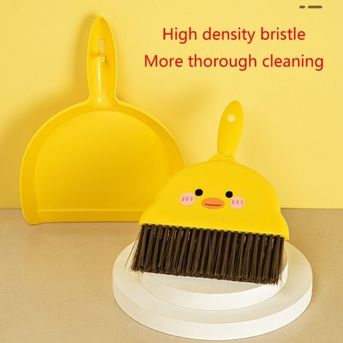 Mini Broom Dustpan Suit Cartoon Duck Dormitory Debris Cleaning Brush - Photo 4/8