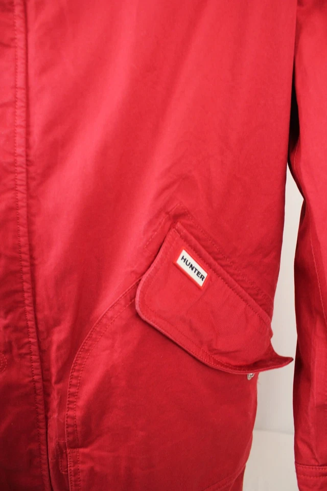 ABRIGO DE LLUVIA CON CAPUCHA ROJO ORIGINAL HUNTER TALLA L ¡EN MUY BUENA CONDICIÓN! Foto 2 de 4