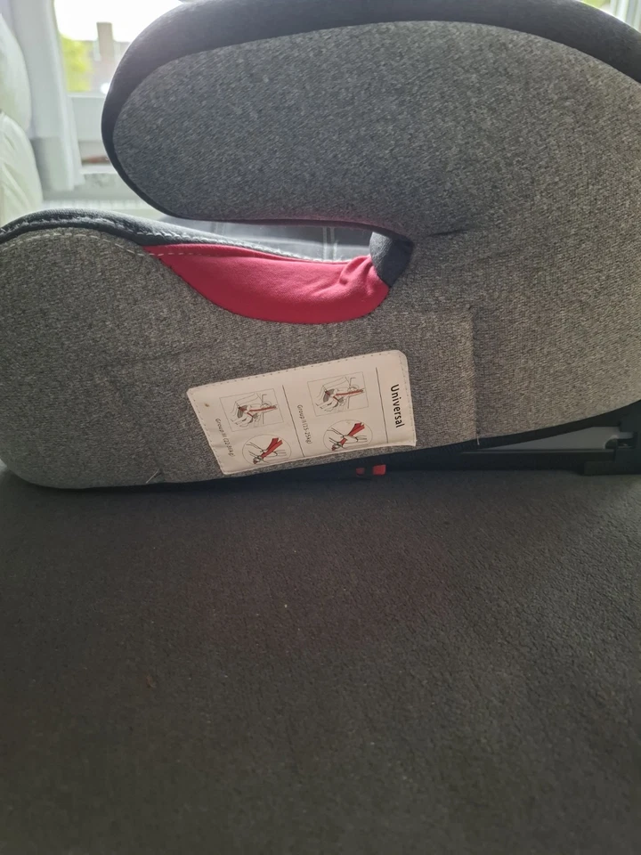 Autokindersitzerhöhung mit ISOFIX von Osann - Bild 4 von 4