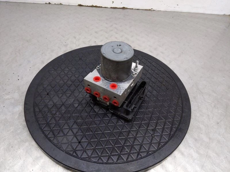 ABS Pump Anti-Lock Brake Part Assembly 6 Cylinder AWD Fits 14-15 INFINITI QX70 7 - Image 2 of 4