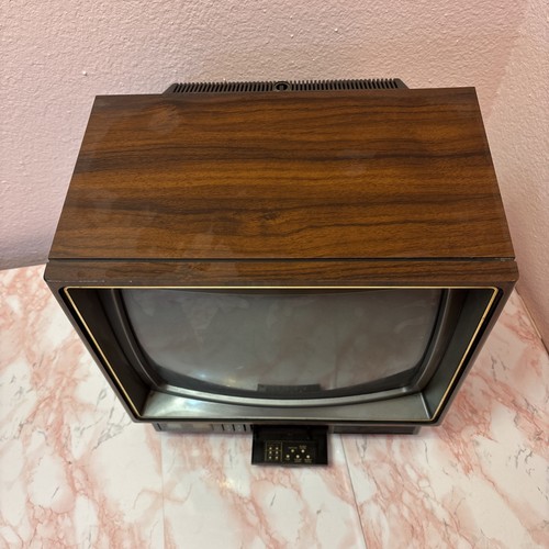 Vintage Zenith Space Command 13" Woodgrain Retro TV SE1315W ‘83 Parts Or Repair - Picture 3 of 9