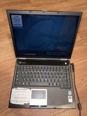 Retro Gateway 4026GZ Laptop Intel Celeron M 1.30GHz 1 GB RAM 40GB HDD WindowsXP