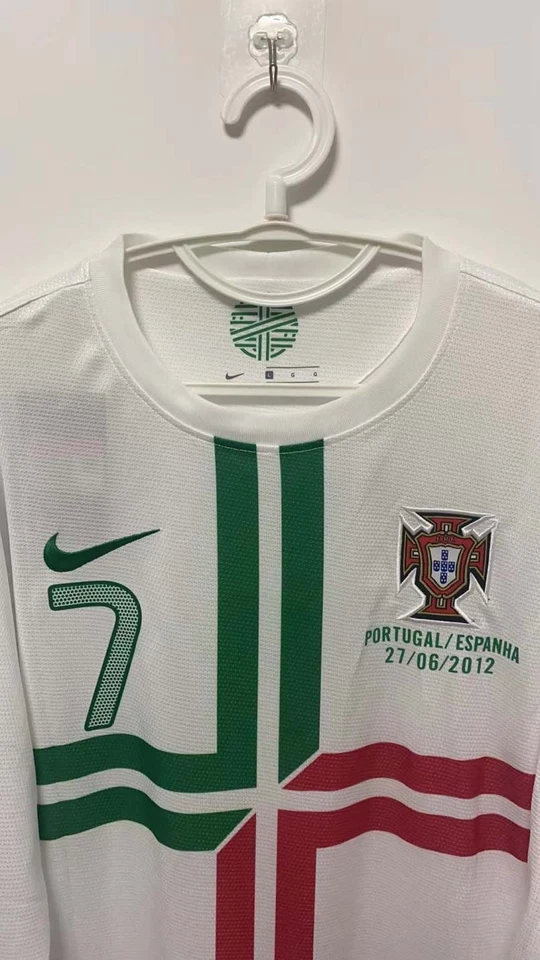 Camiseta deportiva retro premium manga larga CR7 Cristiano Ronaldo Portugal 2012 visitante #7 Foto 3 de 4