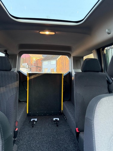 2019 FORD GRAND TOURNEO CONNECT 1.5 DIESEL WHEELCHAIR ACCESSIBLE VEHICLE - Picture 11 of 18