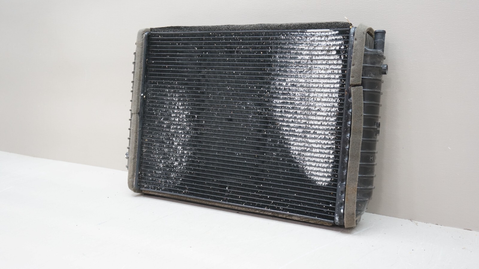 2016-2018 MCLAREN 570S RADIATOR CHARGE COOLER LEFT OR RIGHT OEM 13L0183CP