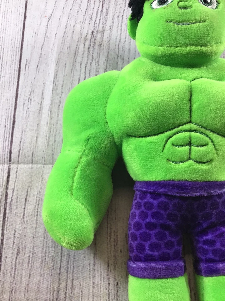 Muñeca de peluche Spidey and His Amazing Friends de 9 pulgadas increíble superhéroe Hulk  Foto 3 de 4