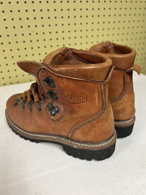 Vintage Dunham Men display picture 1