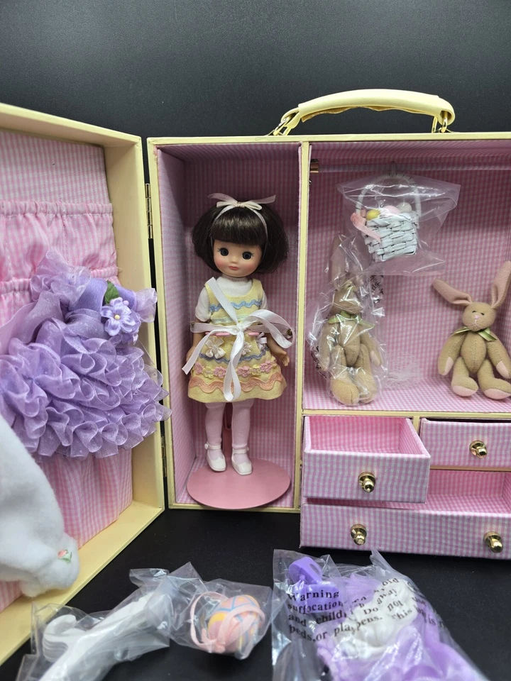 Robert Tonner Betsy Mccall 8" Doll Easter Trunk  Set - Image 2 of 4