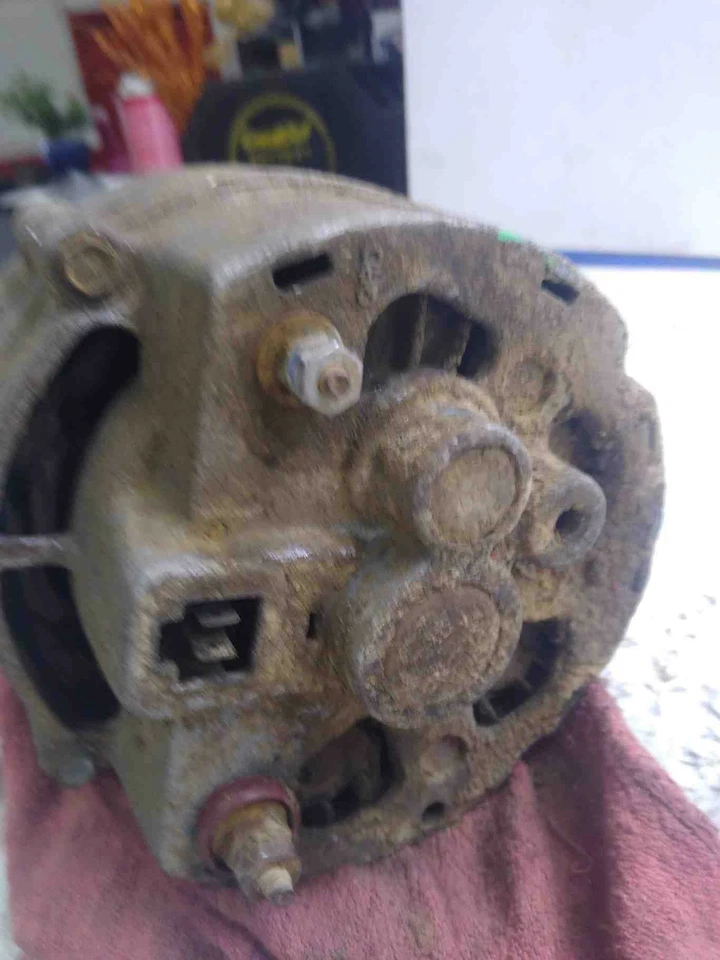 INT HARVST International Harvester Alternator 62 63 64 65 66 67 68 69 70 71 - Image 2 of 4