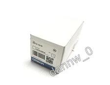 New In Box Omron DRT2-ID16 Remote Terminal