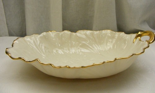 Plato de tazón de 13" vintage China de LenoxGrande hoja en relieve mango de oro pesado - Imagen 3 de 6