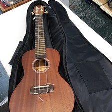 Sunlight Up-130 Ukulele