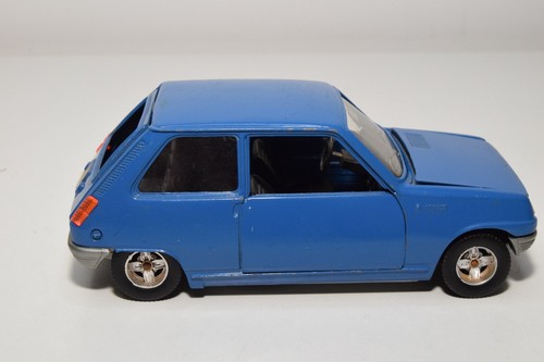B45 1:24 BBURAGO BURAGO 0103 103 RENAULT R5 AZUL EXC. COND. - Imagen 5 de 8
