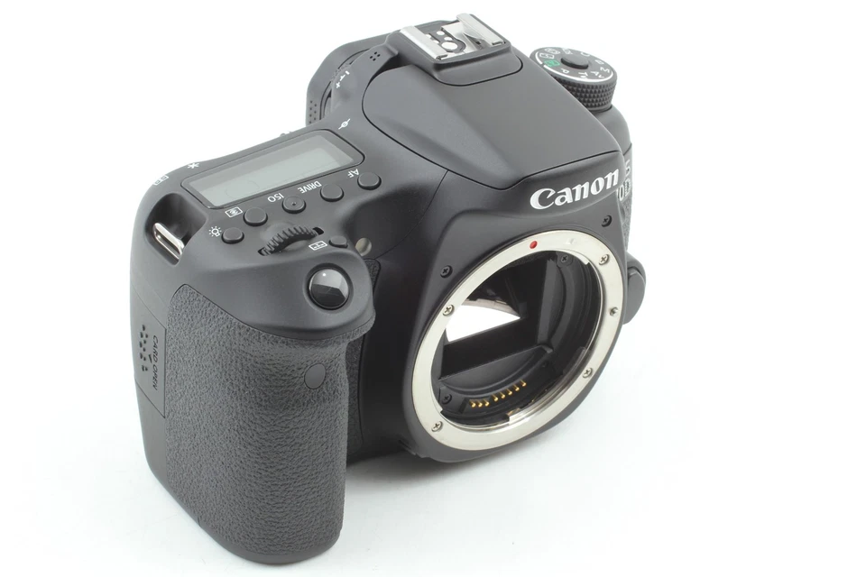 Only 35 shots [Almost Unused] Canon EOS 70D 20.2MP Digital SLR Camera Body JAPAN - Image 4 of 4