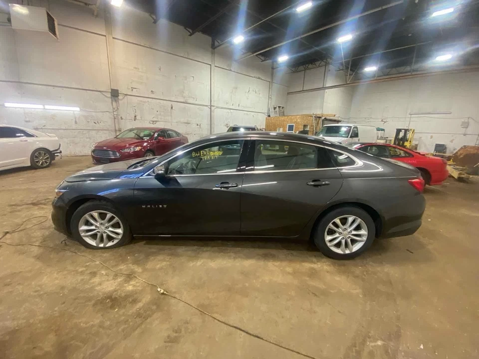 16 CHEVY MALIBU Air Conditioning AC Compressor - Image 4 of 4