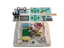 Roblox Celebrity Collection Adopt Me Pet Store Deluxe Playset Incomplete