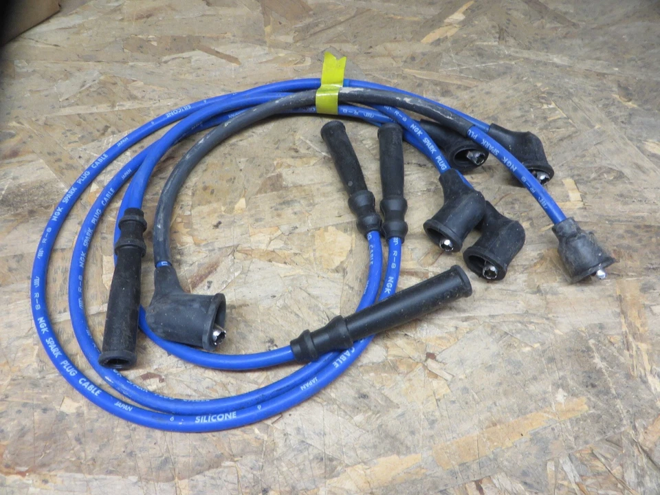 正品 MAZDA B2200 626 MX-6 NGK 原始设备制造商 # 0000-18-105A 火花塞电线组 — 第 2/4 张图片