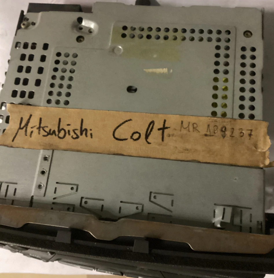 Radioblende + Radio Gebraucht Mitsubishi Colt MR189237 - Bild 3 von 3