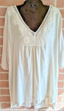 August Silk Womens Top Linen Blend Size XL Boho Embroidered Flowing Minimalist