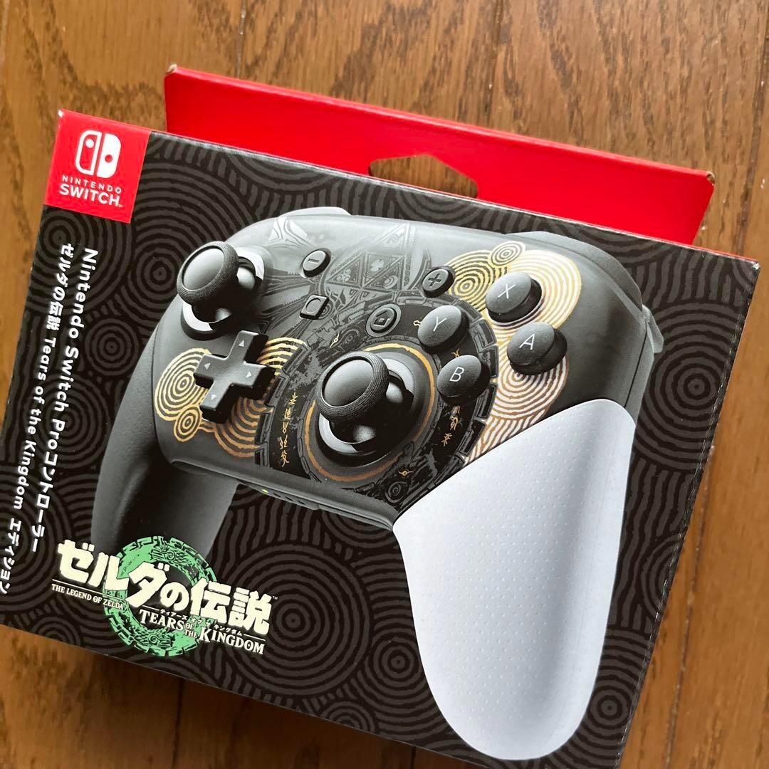 Nintendo Switch Pro Controller - The Legend of Zelda: Tears of the