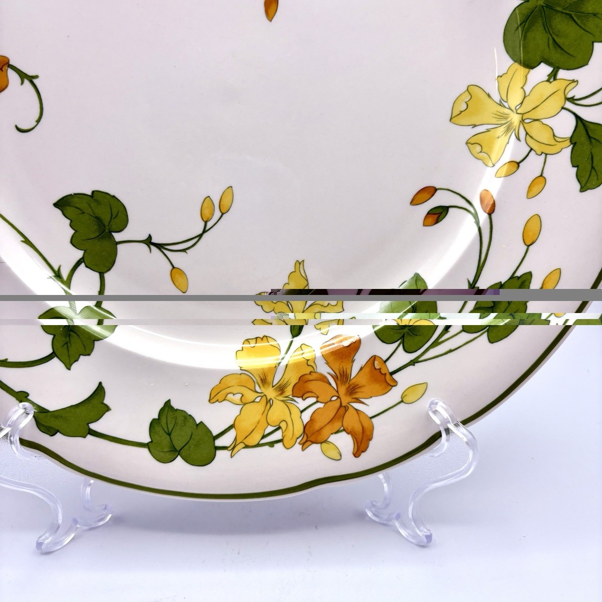 Villeroy Boch Geranium 12.5” Round Serving Platter Flowers Vines