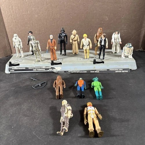 FIRST 12 MAIL AWAY STAND W FIGURES NO BACKING ACCESSORIES STAR WARS VINTAGE 3.75