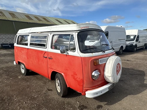 1974 Volkswagen 1.7L MWB Camper Van Low Mileage 28k Long MOT Pop Top No VAT - Picture 1 of 24
