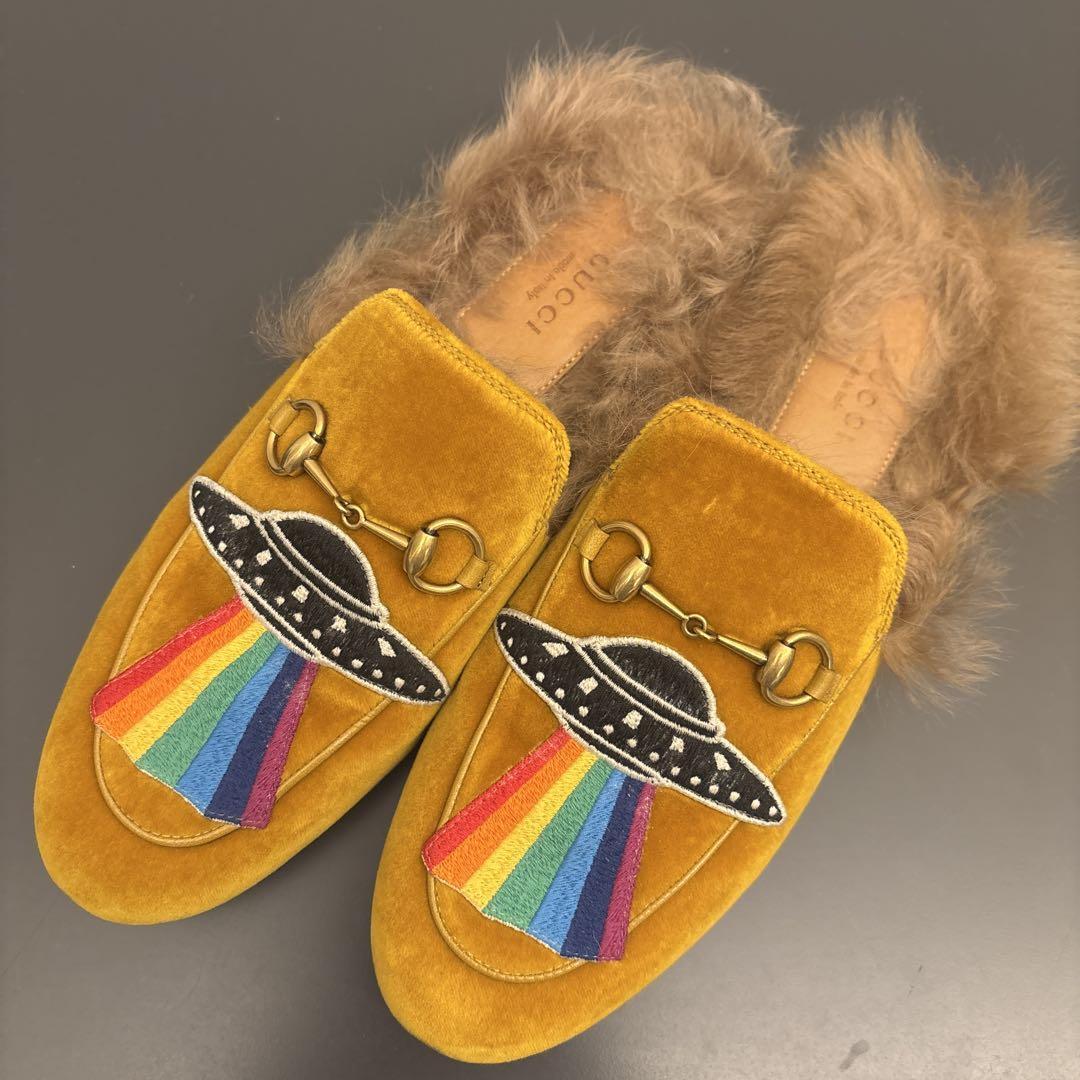 GUCCI Women's UFO Motif Fur Slip-Ons Dress Shoes EU:38/US:8 GUCCI Women's UFO Motif Fur Slip-Ons Dress Shoes EU:38/US:8