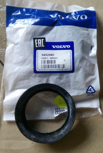 GENUINE Volvo C70 S60 S70 S80 V70 V70 XC Hub Assembly Seal, Sealing Ring 9492980