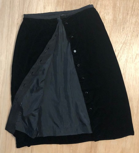 Womens vtg 70s Black Luxe Velvet Button Front Skirt Sz 12 Lined Union Made Label