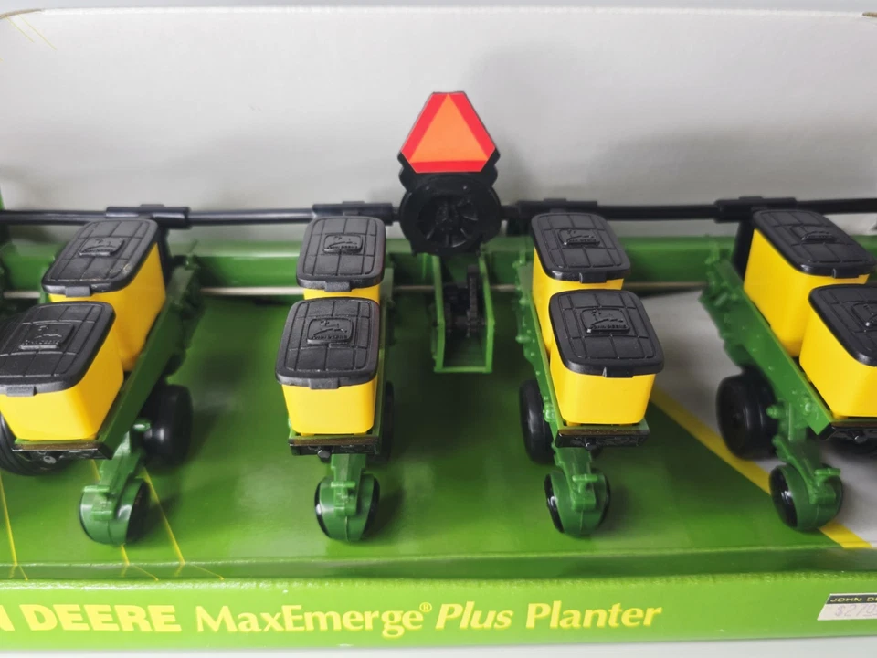 Ertl - John Deere MaxEmerge Plus 6 Row Planter 1:16 Diecast #5177 - Image 4 of 4