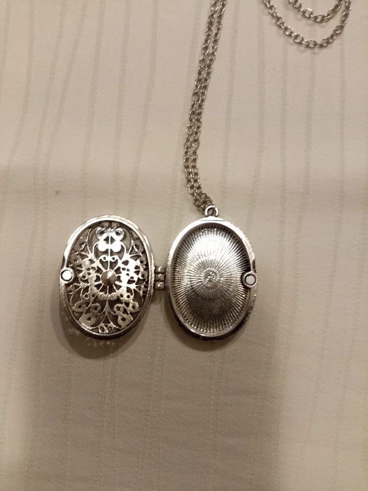 Ciondolo Portafoto Con Catenina - Immagine 3 di 4