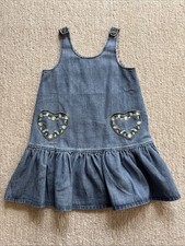Mini Boden Girls Size 6-7 Y Denim Dress Heart Pockets W/ Embroidery Never Worn