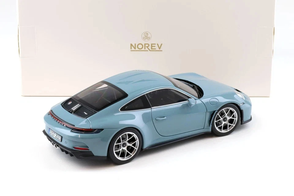 1:18 Norev Porsche 911 992 S/T Coupe 2023 Meissen Blue 187470 - Image 3 of 4