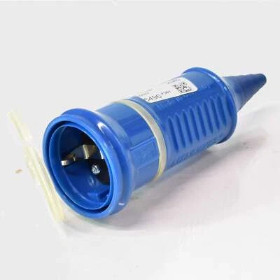 SONSTIGE Mennekes Schuko-Kupplung 16AIP44 blau Schutzkontaktkupplung 10843 -new-