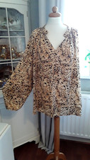 LADIES SIZE 20 ANIMAL PRINT